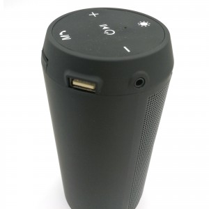 Esperanza EP133K FADO bluetooth reproduktor s FM rádiom a LED podsvietením