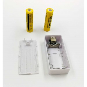 USB Power Banka na 2x 18650 batérie biela