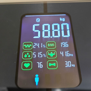 FI2019LB-B Multifunkčná osobná váha do 180kg / 100g čierna